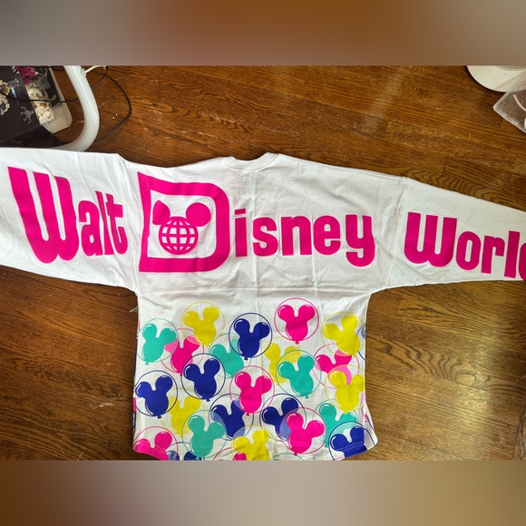 Walt Disney World Mickey Balloon Spirit Jersey Small NWT - Picture 3 of 3